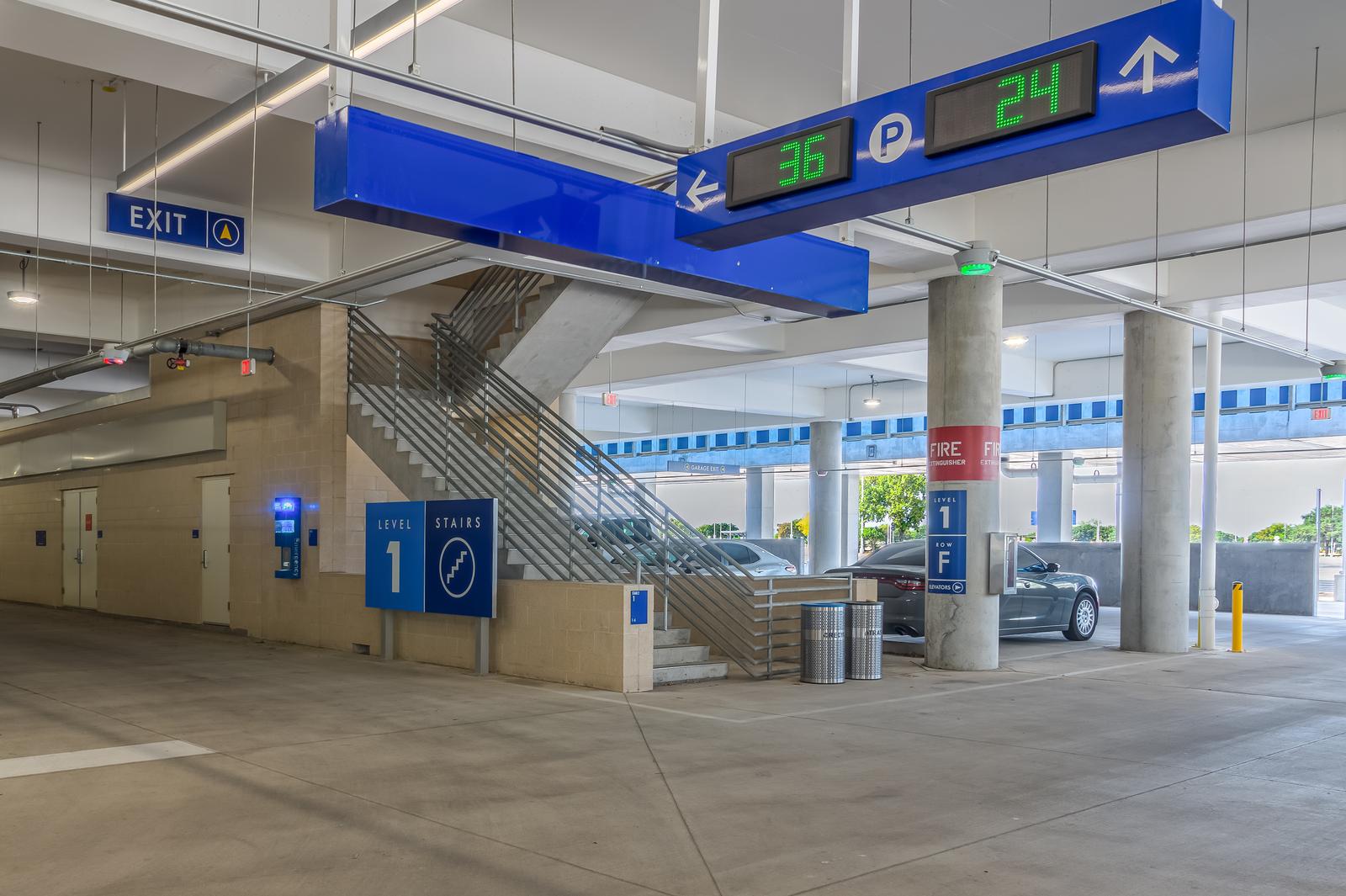 abia-apgs Parking guidance displays inside the parking structure at ABIA