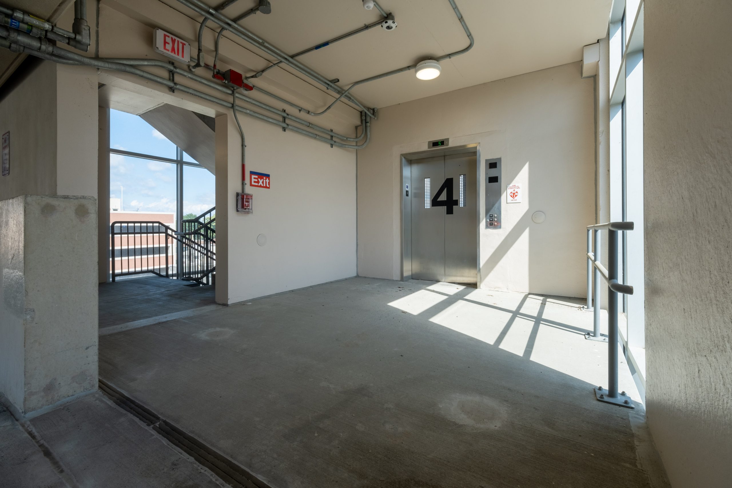 Elevator_4th
