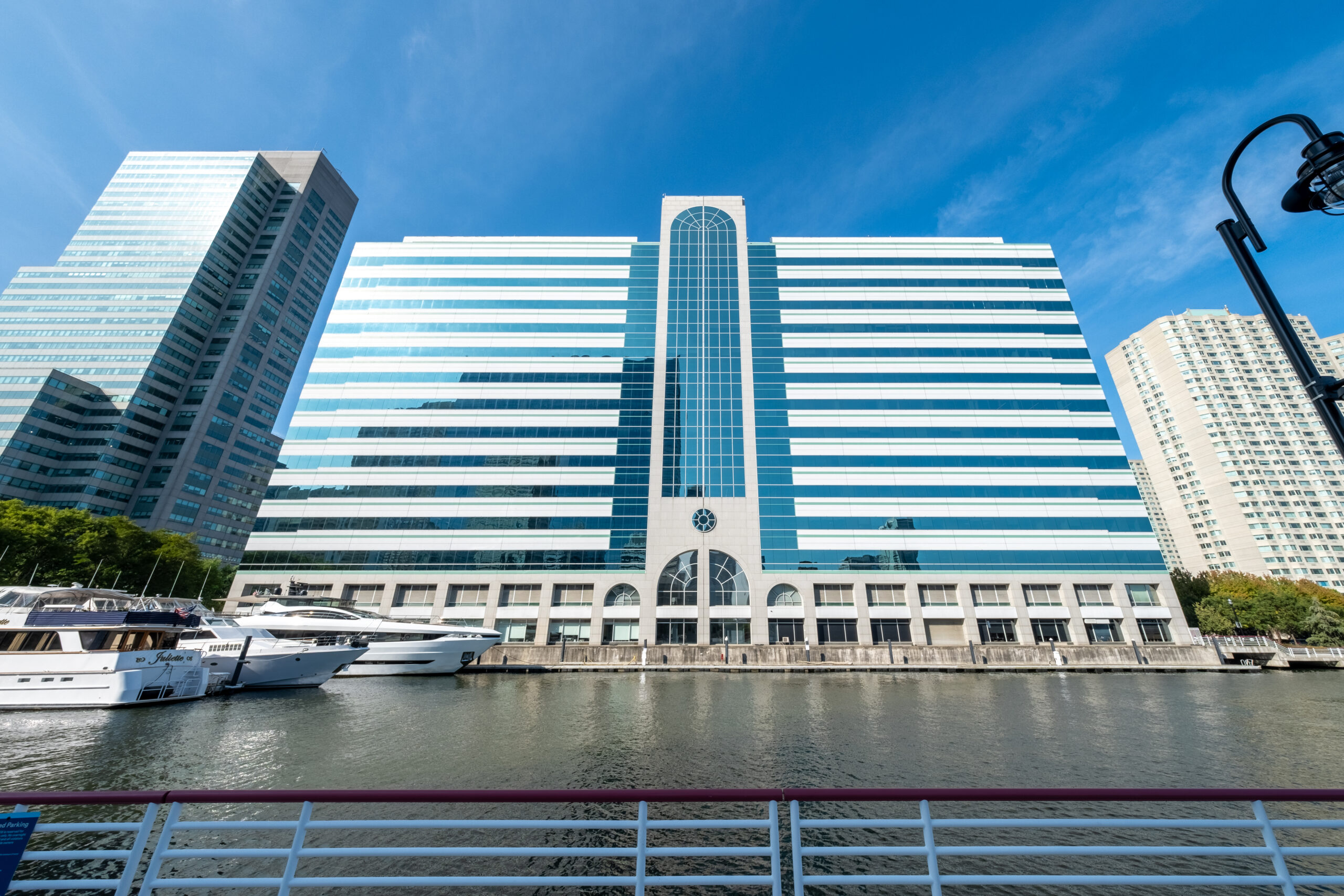 Exterior1_full