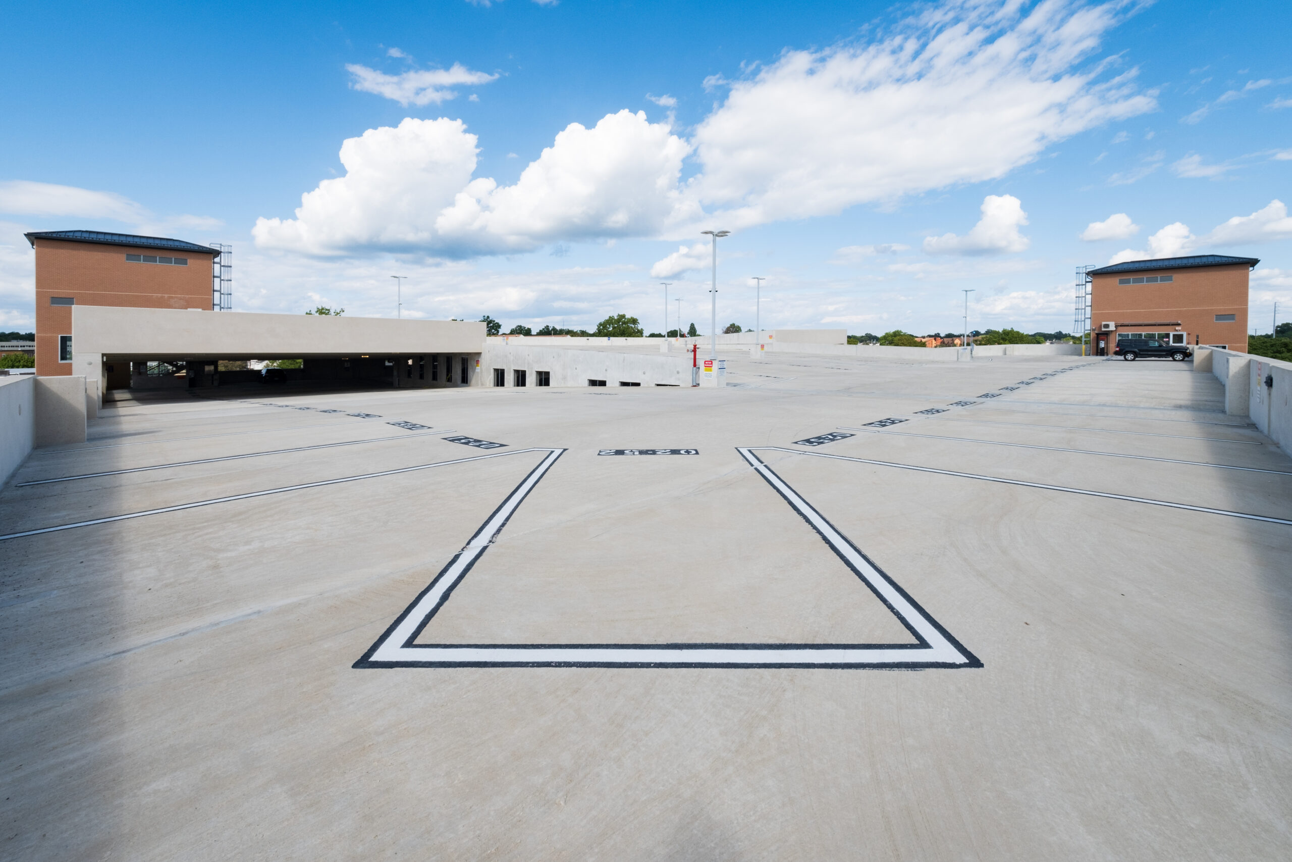 Roof_corner space